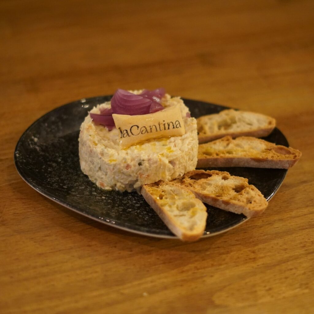 tomar aperitivo en valencia - ensaladilla