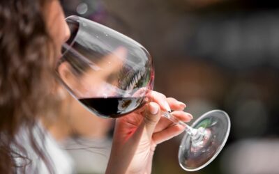 Disfruta del mejor ambiente para tapas y vinos en nuestro wine bar en Valencia