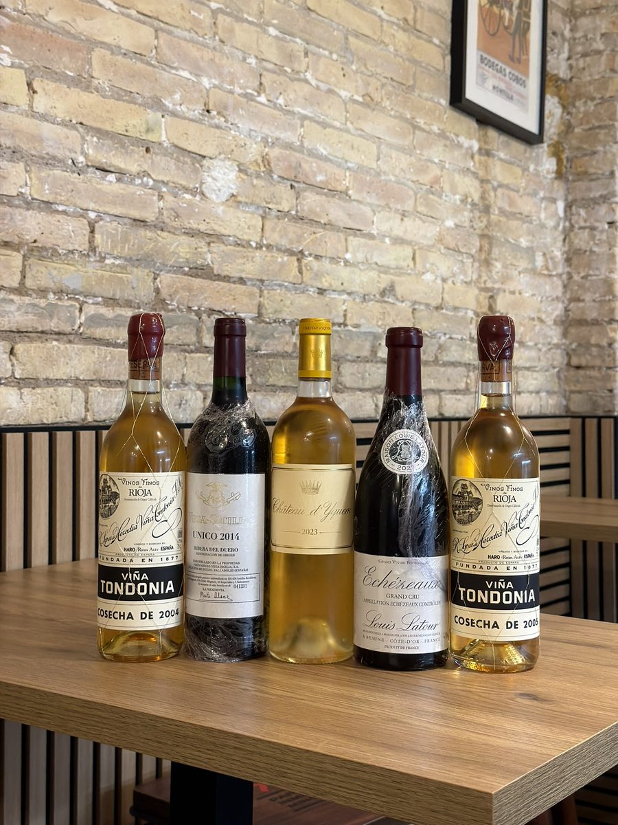 Viña Tondonia blanco 2004 y 2005, Vega Sicilia Único 2014, Château d’Yquem y Échezeaux Grand Cru, de la carta de vinos de La Cantina Gastrotaberna