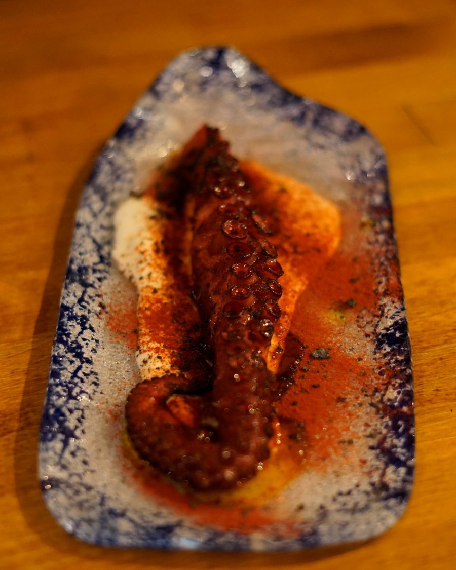 Pulpo con parmentier de patata en La Cantina Gastrotaberna, Valencia